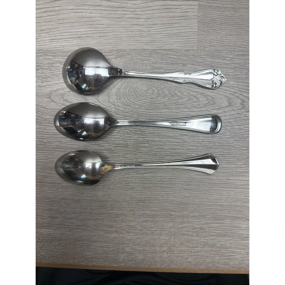 13 Oneida Craft And Oneida Deluxe Spoon Lot Stainless Steel Kitchen Cooking